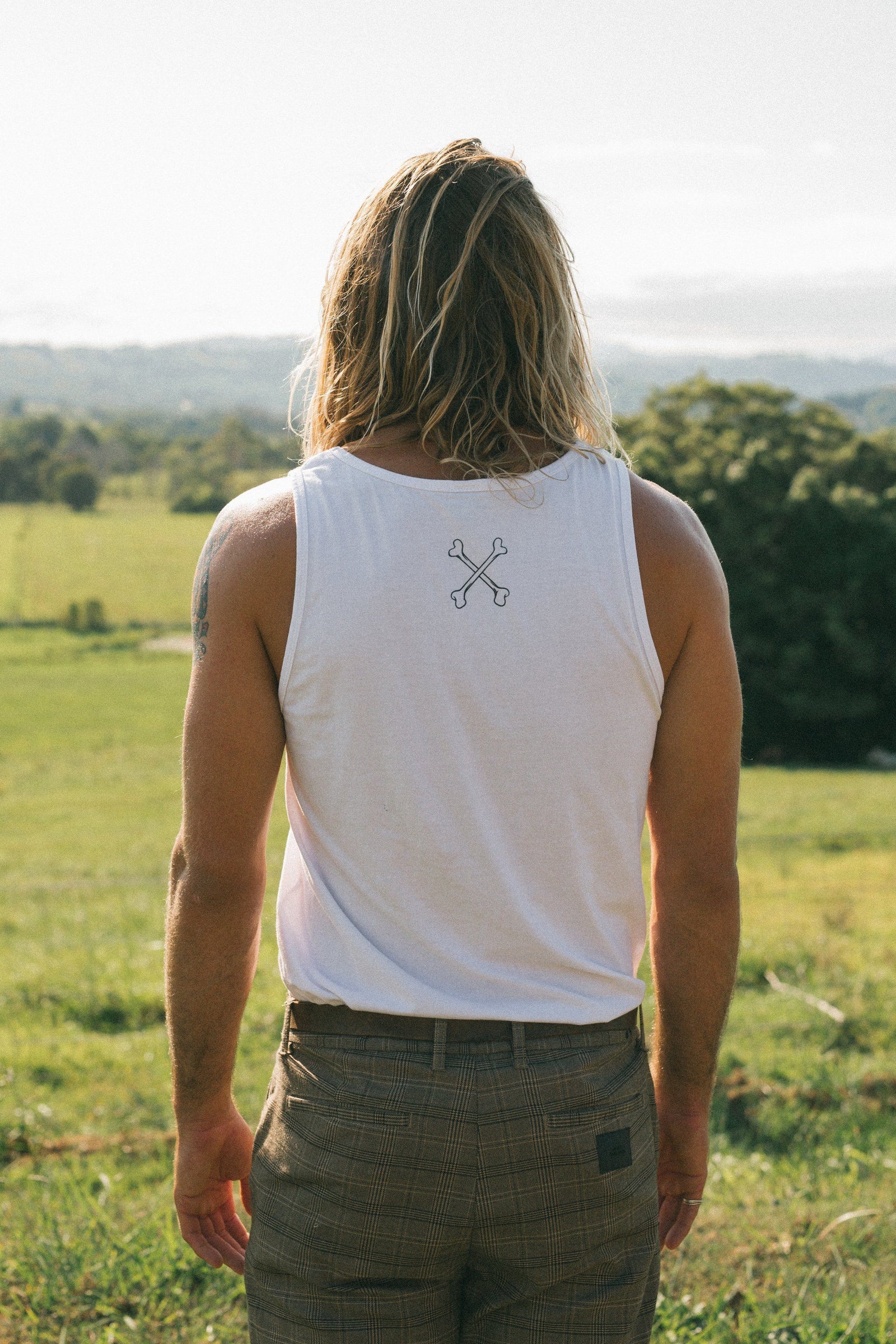 The Essential Singlet - White