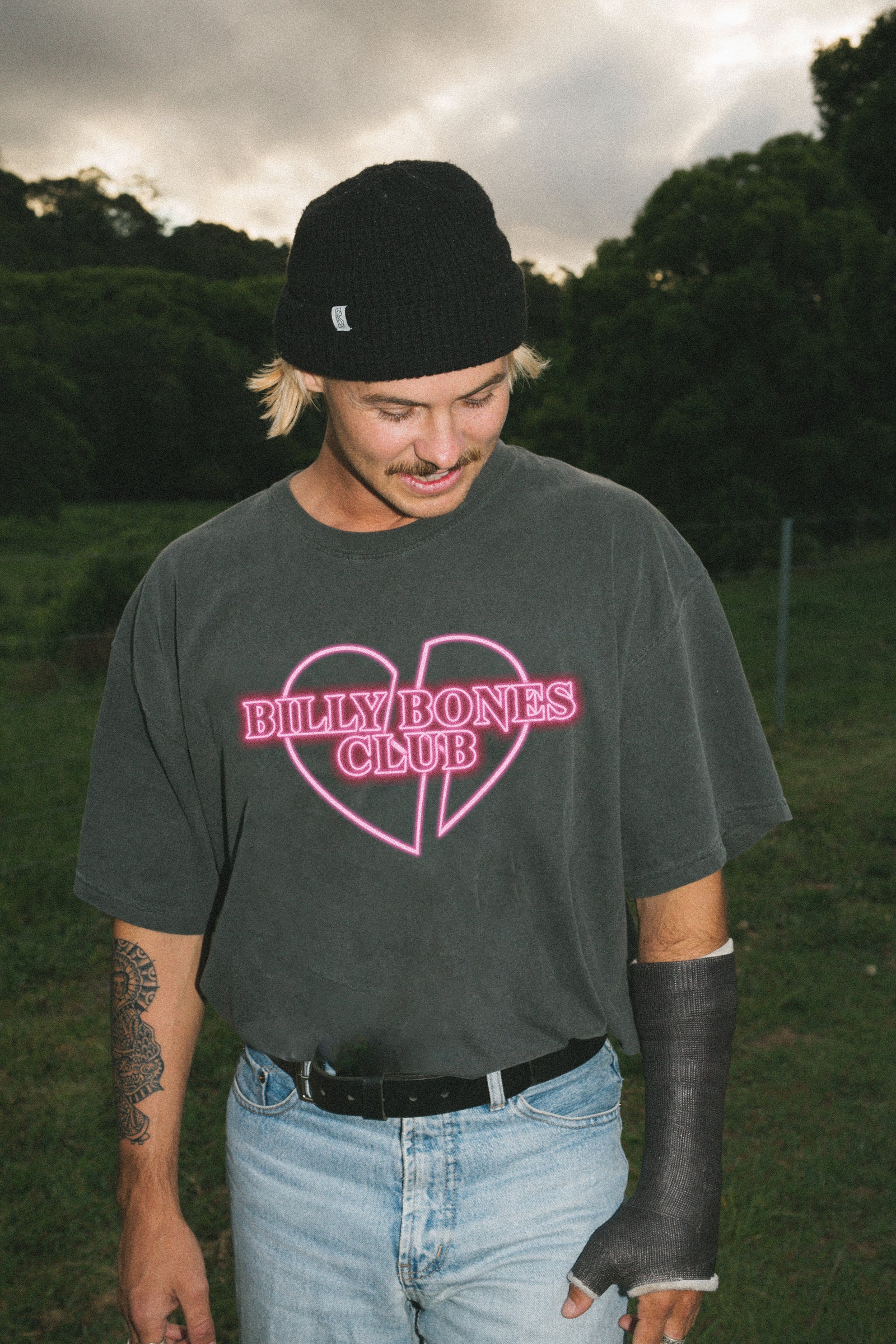 Heartbreaker Neon Tee - Washed Black