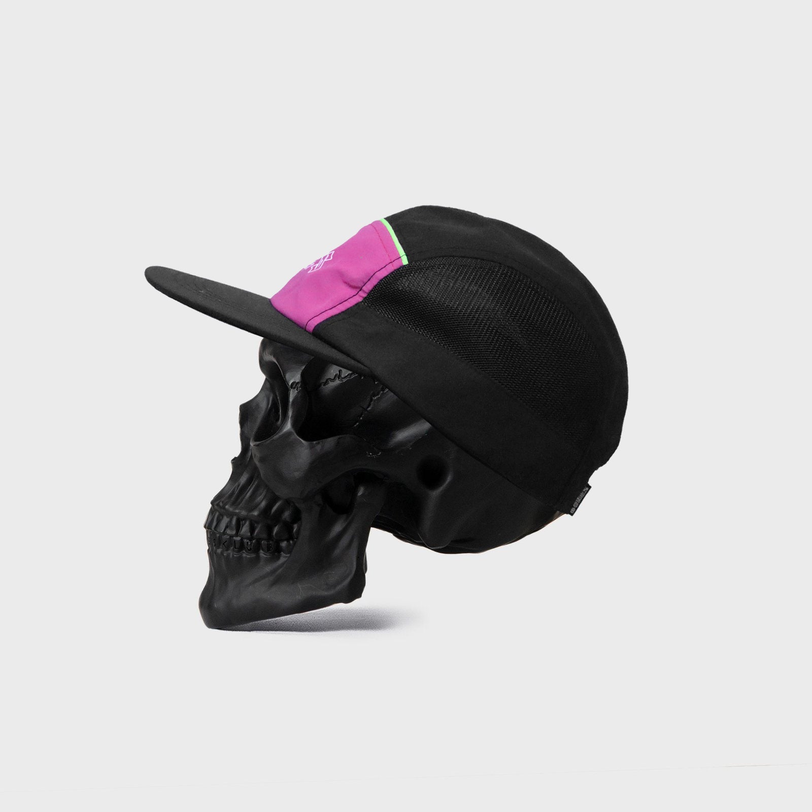Steeze Retro 5 Panel Cap - Black/Pink